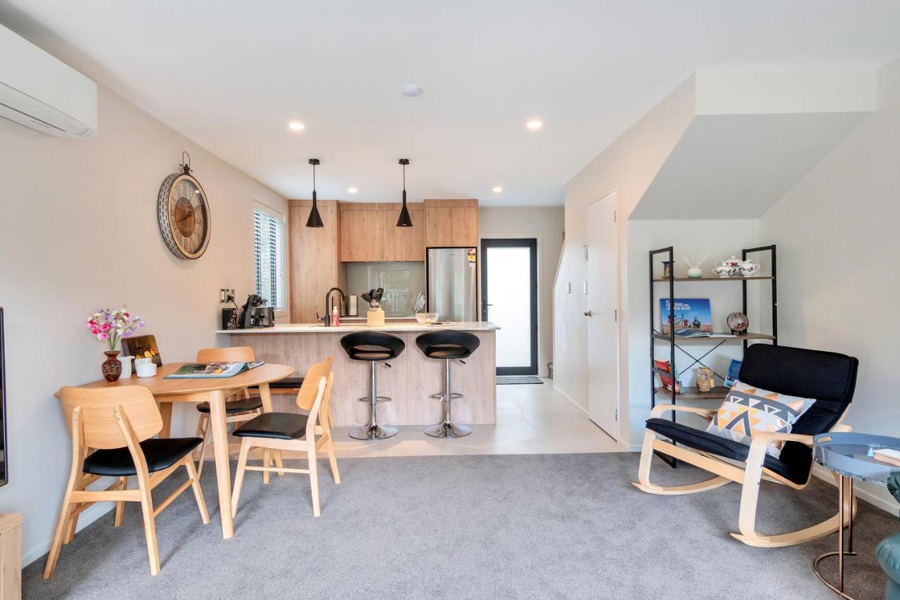 Greenwich Townhouse With Parking And Air-Con Auckland Dış mekan fotoğraf
